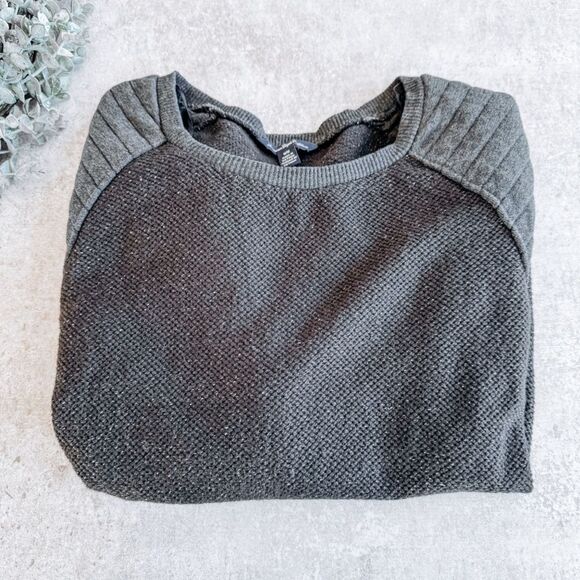 American Eagle Black Crew Neck Long Sleeve Sweater Size Medium - Picture 1 of 6